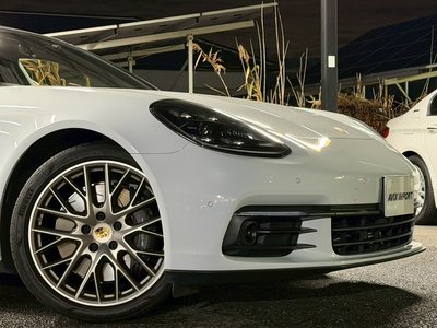 PORSCHE PANAMERA - 5