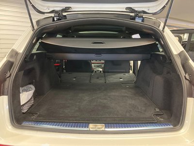 MERCEDES-BENZ E-CLASS - 10