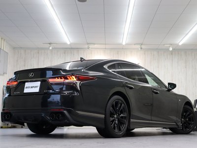 2020 Lexus LS photo 4