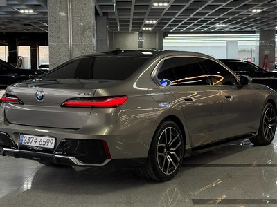 BMW 7 SERIES - 5