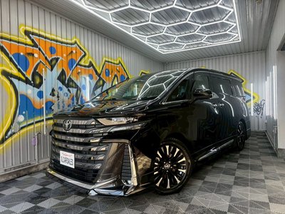 TOYOTA VELLFIRE - 1