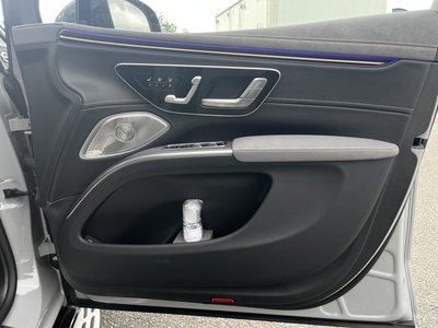 MERCEDES-BENZ EQS SUV - 9