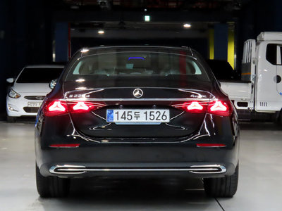 MERCEDES-BENZ E-CLASS - 2