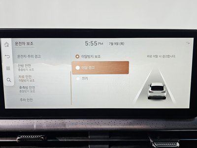 2022 Genesis GV60 thumbnail 28