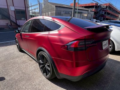 TESLA MODEL X - 4