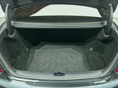 صورة مصغرة 31 لـ 2019 Genesis G90