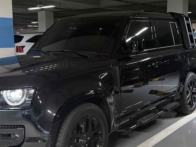 LAND ROVER DEFENDER - 1