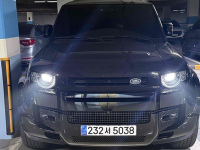 LAND ROVER DEFENDER - 2