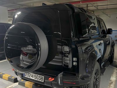 LAND ROVER DEFENDER - 3