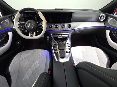 صورة 5 لـ 2023 Mercedes-BENZ GT AMG