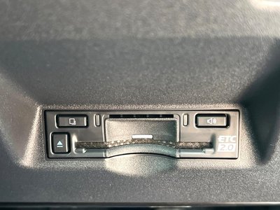 TOYOTA YARIS - 8