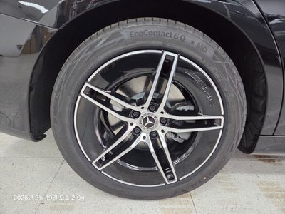 MERCEDES-BENZ E-CLASS - 6