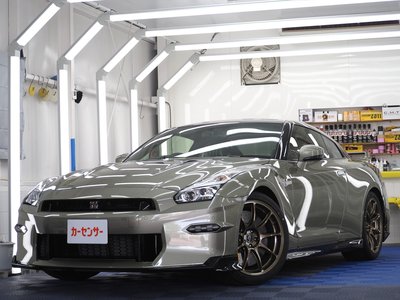 NISSAN GT-R - 10