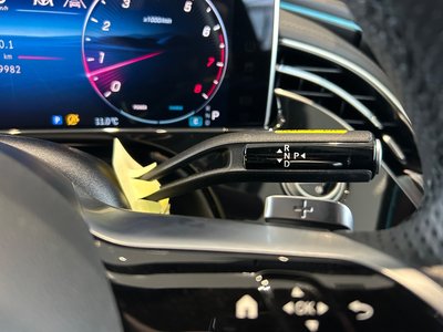 MERCEDES-BENZ E-CLASS - 10