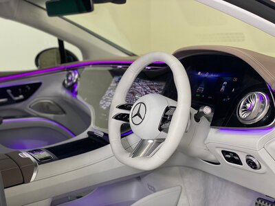 MERCEDES-BENZ EQS - 5