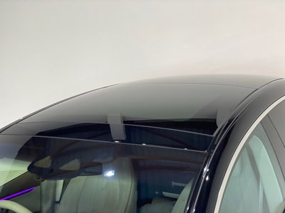 MERCEDES-BENZ EQS - 8