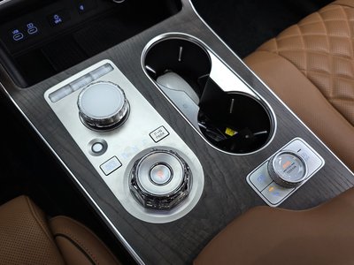 2024 Genesis GV80 photo 9