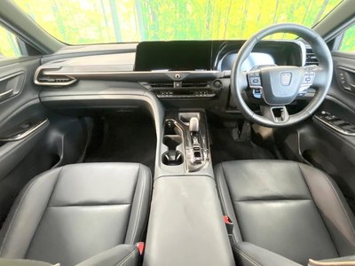 2025 Toyota CROWN CROSSOVER — фото 2