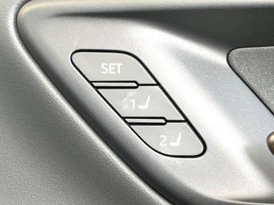 2025 Toyota CROWN CROSSOVER thumbnail 32