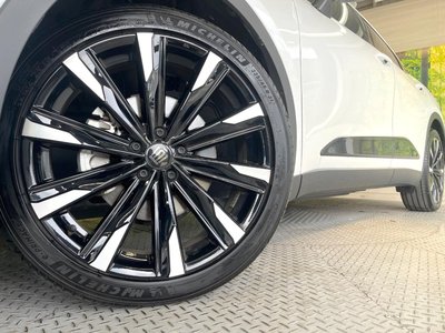 2025 Toyota CROWN CROSSOVER thumbnail 13