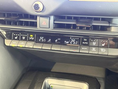2025 Toyota CROWN CROSSOVER thumbnail 26