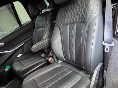 2025 BMW X7 — фото 9