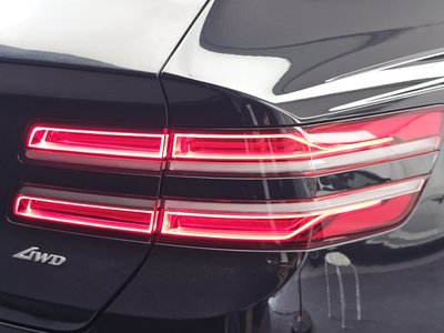 صورة 10 لـ 2022 Genesis GV80