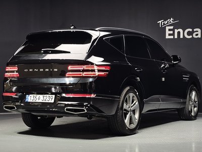 صورة 4 لـ 2022 Genesis GV80