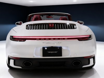 2022 Porsche 911 — миниатюра 16