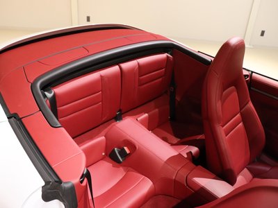 2022 Porsche 911 — миниатюра 28