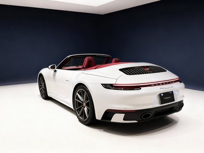 2022 Porsche 911 — миниатюра 17