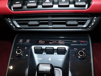 2022 Porsche 911 — миниатюра 39