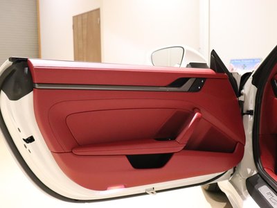 2022 Porsche 911 — миниатюра 30