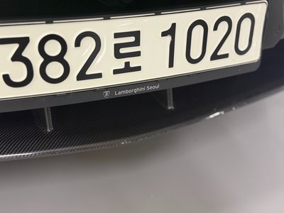 2021 Lamborghini URUS thumbnail 15