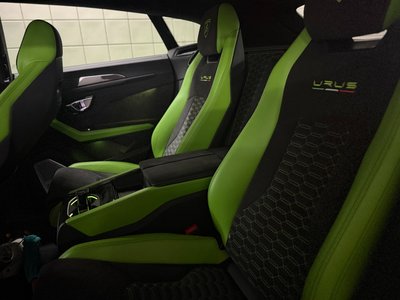 2021 Lamborghini URUS thumbnail 13