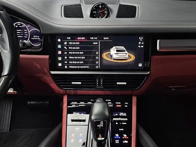 2022 Porsche CAYENNE thumbnail 19