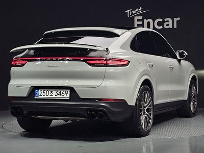 صورة 4 لـ 2022 Porsche CAYENNE