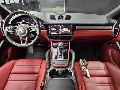 صورة 5 لـ 2022 Porsche CAYENNE