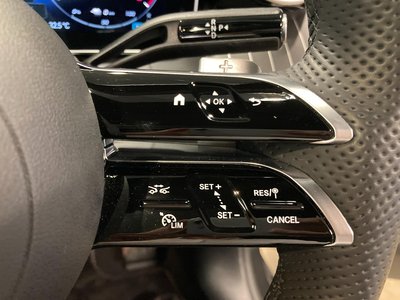 2024 Mercedes-BENZ GLC — миниатюра 19