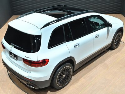 MERCEDES-BENZ GLB - 9