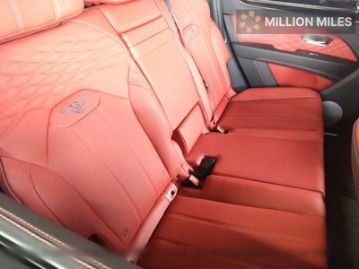BENTLEY BENTAYGA - 6