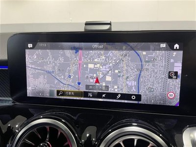 MERCEDES-BENZ GLB - 3