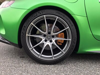 MERCEDES-BENZ GT AMG - 9