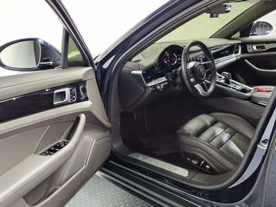 2018 Porsche PANAMERA thumbnail 13