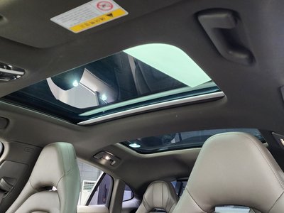 2018 Porsche PANAMERA thumbnail 23