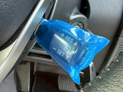 TOYOTA LAND CRUISER 70 - 6