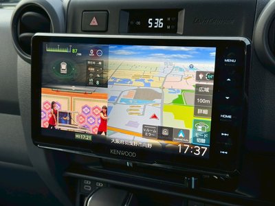 TOYOTA LAND CRUISER 70 - 7