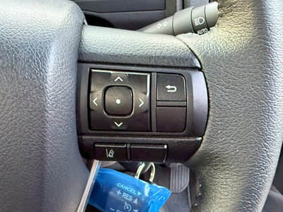 TOYOTA LAND CRUISER 70 - 5