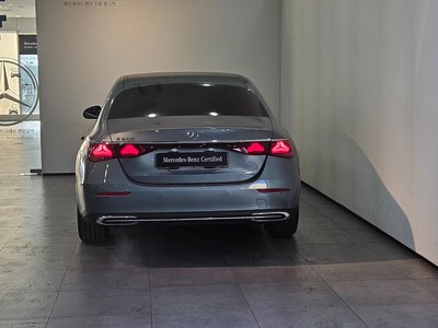 MERCEDES-BENZ E-CLASS - 3