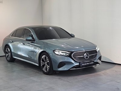 MERCEDES-BENZ E-CLASS - 1